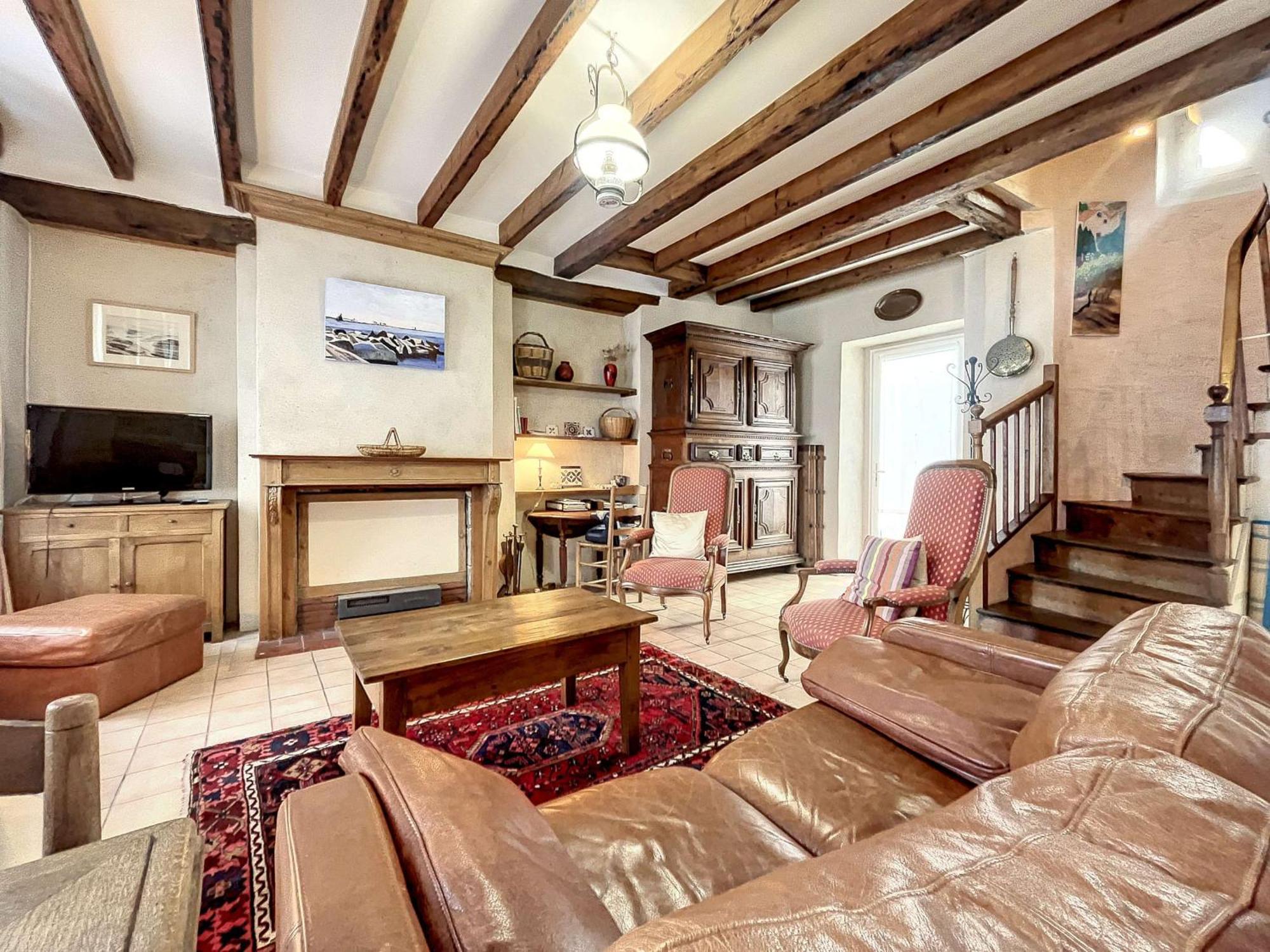 Ferienhaus Maison De Charme Au Coeur Historique - 500m Plage, Jardin Prive, Wifi Gratuite - Fr-1-361-135 Granville